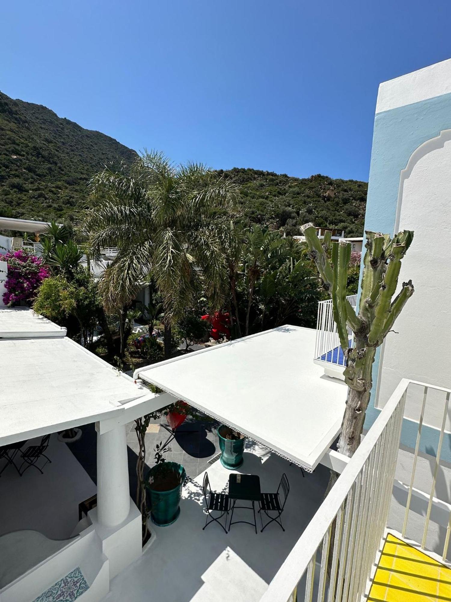 Art B&B Panarea Exterior foto